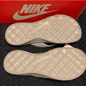 nike ultra comfort women's flip flop